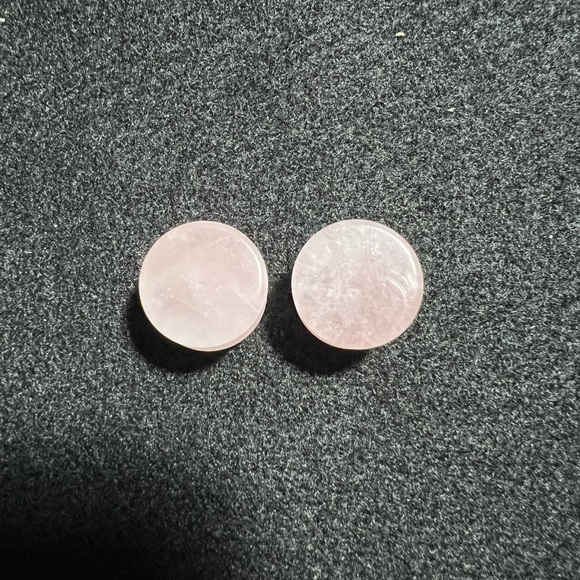 16mm (5/8) Stone Saddle Plugs - Picture 5 of 9